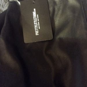 Black leggings NWT
